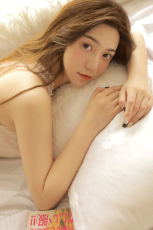 一个人WWW在线观看免费视频